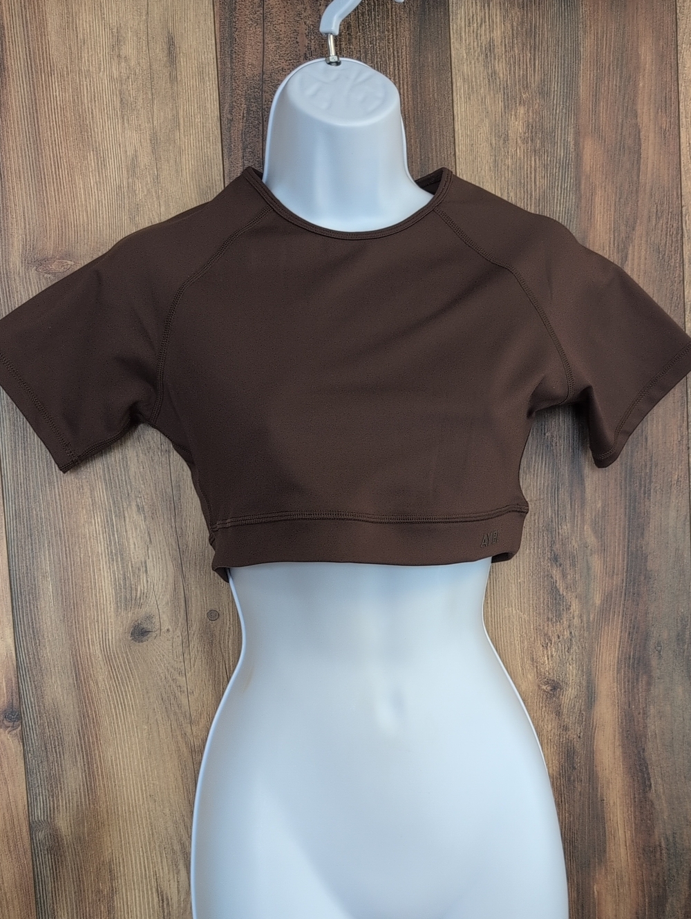 AYBL Brown Fitted Athletic Crop Top M    NWT      934A